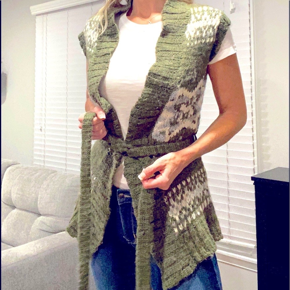 MOSSIMO Green White Nordic Thick Warm Sweater Cardigan Vest Belted